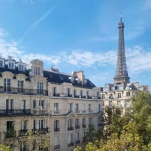 ** Hotel Eiffel Kensington France