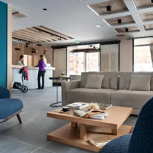 ***** Aparthotel Mgm & Residences - Manaka France