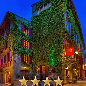 Renaissance Hotel